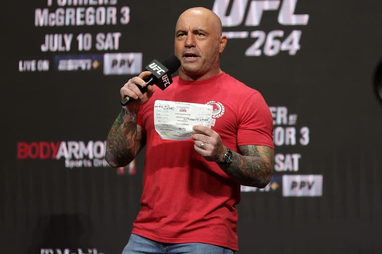 Joe Rogan rants about news story that never existed and is mercilessly mocked for it Joe Rogan rants about news story that never existed and is mercilessly mocked for it
