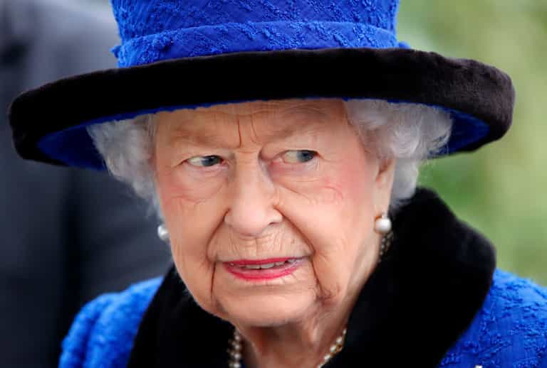 Queen hit by security breach after intruder ‘spends night’ in Windsor barracks Queen hit by security breach after intruder ‘spends night’ in Windsor barracks
