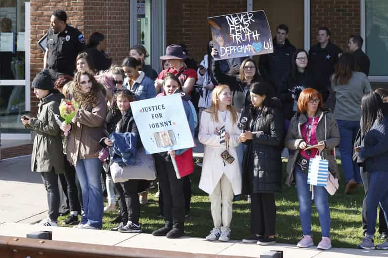 Fan spends $30K to attend Johnny Depp-Amber Heard trial Fan spends $30K to attend Johnny Depp-Amber Heard trial