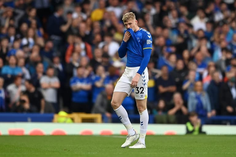 Jarrad Branthwaite sent off for Everton in crucial fixture vs Brentford Jarrad Branthwaite sent off for Everton in crucial fixture vs Brentford