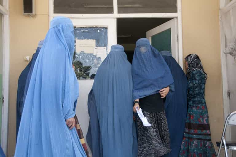 Taliban Leader orders women to wear all-covering burqa Taliban Leader orders women to wear all-covering burqa