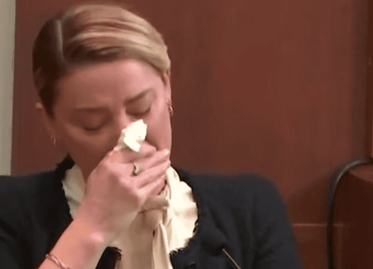 Amber Heard breaks down as she claims Johnny Depp sexually assaulted her with a bottle Amber Heard breaks down as she claims Johnny Depp sexually assaulted her with a bottle