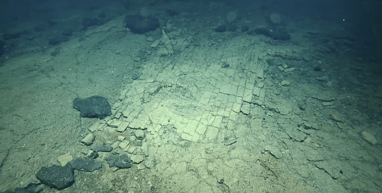 Mysterious ‘Road to Atlantis’ spotted in unexplored part of ocean, say scientists Mysterious ‘Road to Atlantis’ spotted in unexplored part of ocean, say scientists