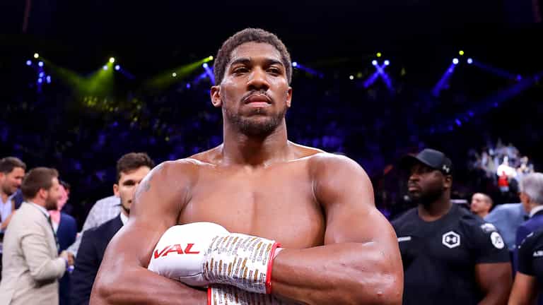 Anthony Joshua tells students he would ‘crack their jaw’ after Tyson Fury taunt Anthony Joshua tells students he would ‘crack their jaw’ after Tyson Fury taunt