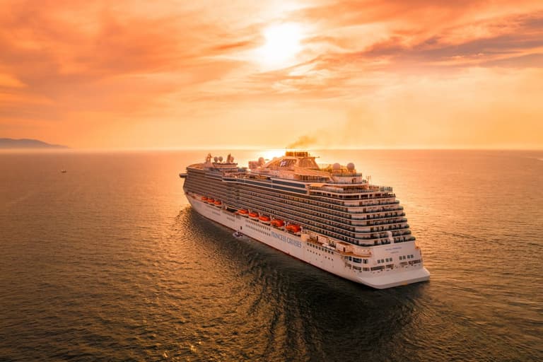 Bermuda Triangle cruise offers all guests full refund – if the ship disappears Bermuda Triangle cruise offers all guests full refund – if the ship disappears