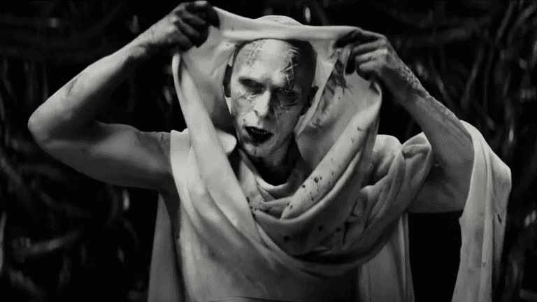 Marvels fans are convinced Christian Bale looks like Marilyn Manson in new Thor trailer Marvels fans are convinced Christian Bale looks like Marilyn Manson in new Thor trailer