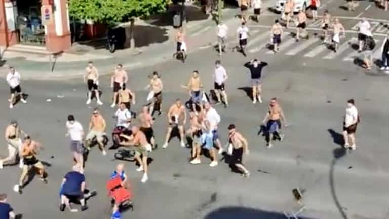 Rangers and Frankfurt fans violently clash in Seville ahead of Europa League final Rangers and Frankfurt fans violently clash in Seville ahead of Europa League final