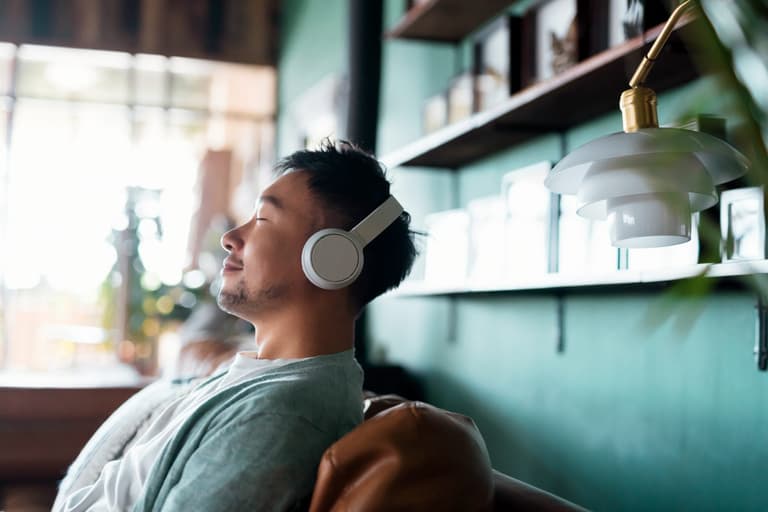 People can’t get over this genius hack that ‘instantly stops your thoughts’ People can’t get over this genius hack that ‘instantly stops your thoughts’