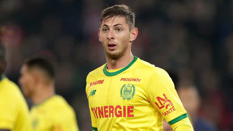 Nice condemn own fans for ‘despicable’ chant about Emiliano Sala Nice condemn own fans for ‘despicable’ chant about Emiliano Sala