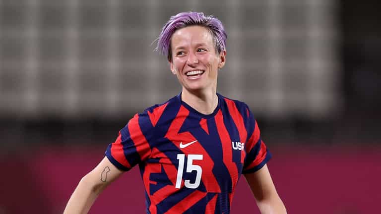 US Soccer reaches historic equal pay agreement with men’s and women’s teams US Soccer reaches historic equal pay agreement with men’s and women’s teams