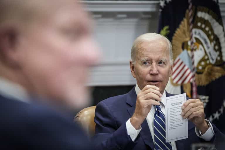 Joe Biden accidentally reveals another cheat sheet during White House meeting Joe Biden accidentally reveals another cheat sheet during White House meeting