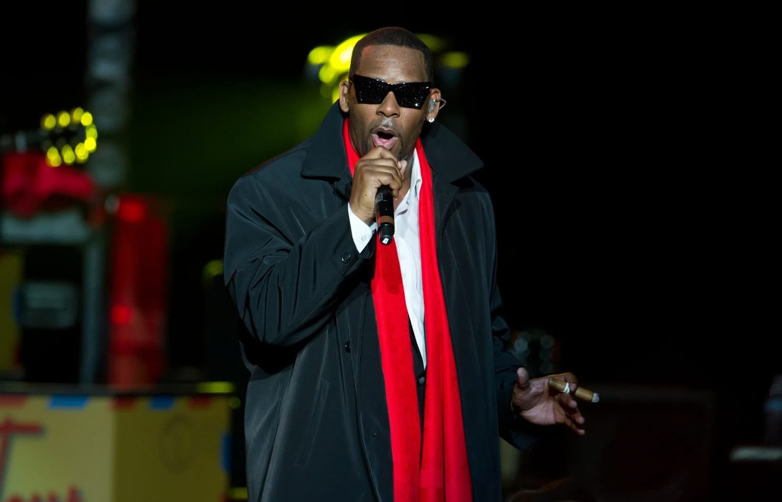 R Kelly due to be sentenced today, with prosecutors calling for 25 years
