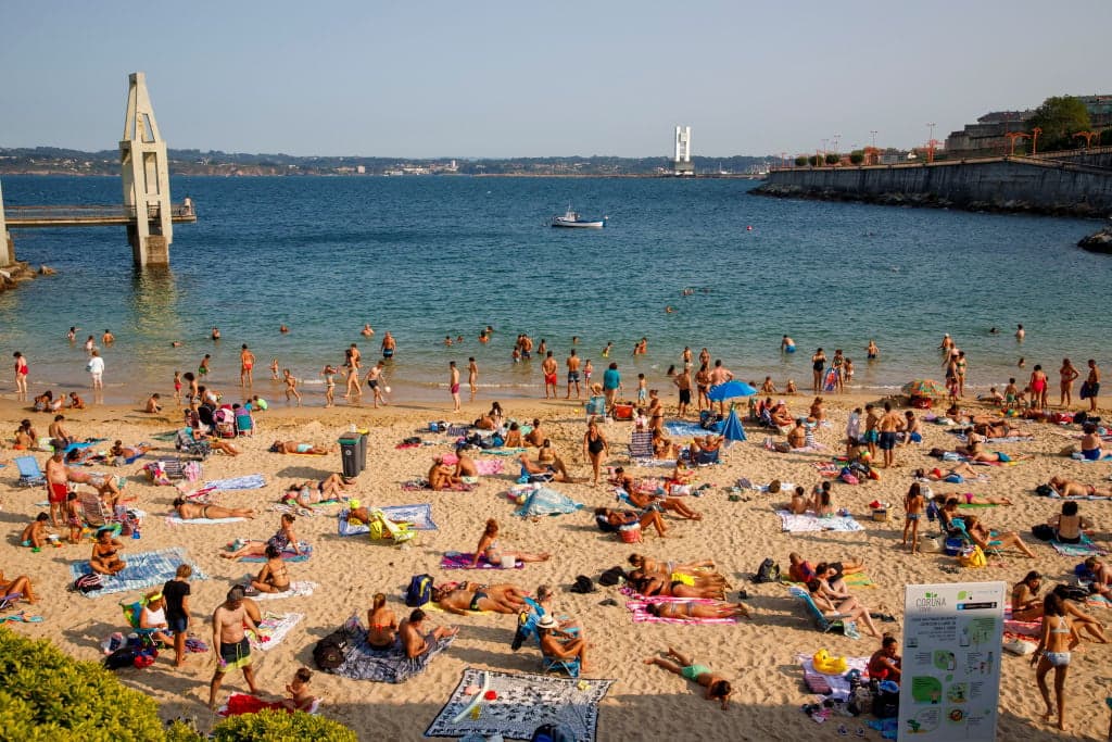 Brits could face huge fine for weeing in the sea in Spain