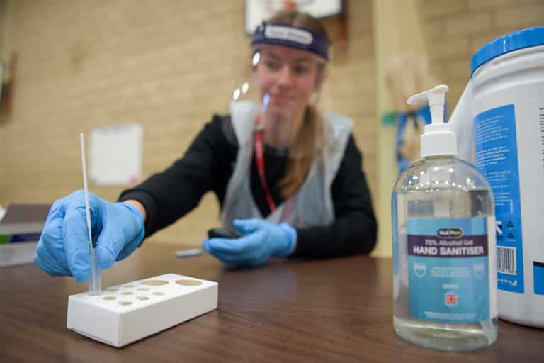 ‘New covid wave is now starting’ Sage scientist warns as infections spike for first time in two months ‘New covid wave is now starting’ Sage scientist warns as infections spike for first time in two months