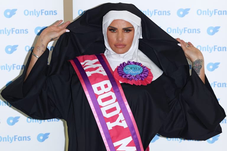 Katie Price could be sent to prison today Katie Price could be sent to prison today