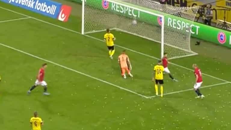 Erling Haaland ‘called a wh***’ by Sweden defender, who also threatened to ‘break his legs’ Erling Haaland ‘called a wh***’ by Sweden defender, who also threatened to ‘break his legs’