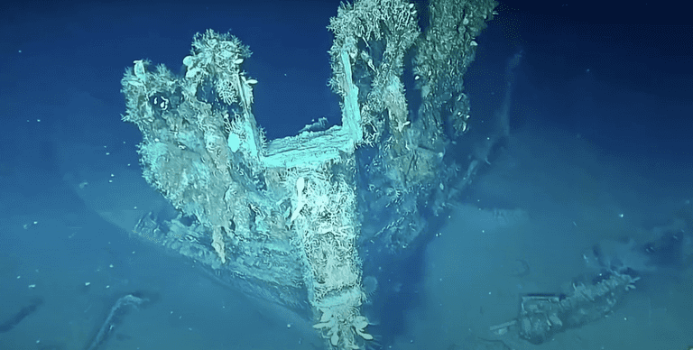 New photos show a centuries-old shipwreck carrying lost treasure worth billions of dollars New photos show a centuries-old shipwreck carrying lost treasure worth billions of dollars