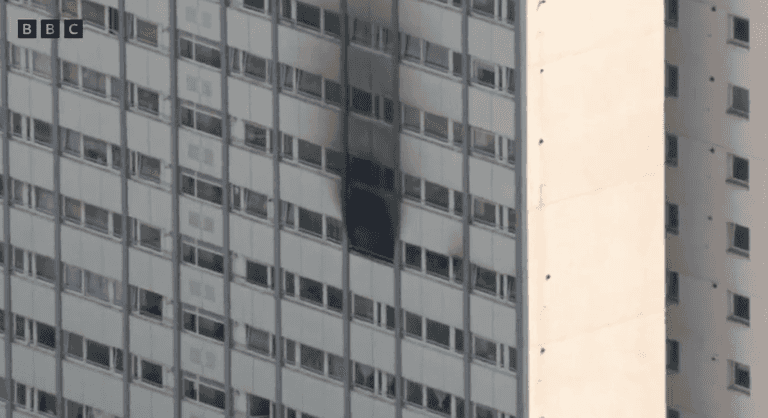 Fire breaks out in block of flats close to Grenfell Tower Fire breaks out in block of flats close to Grenfell Tower