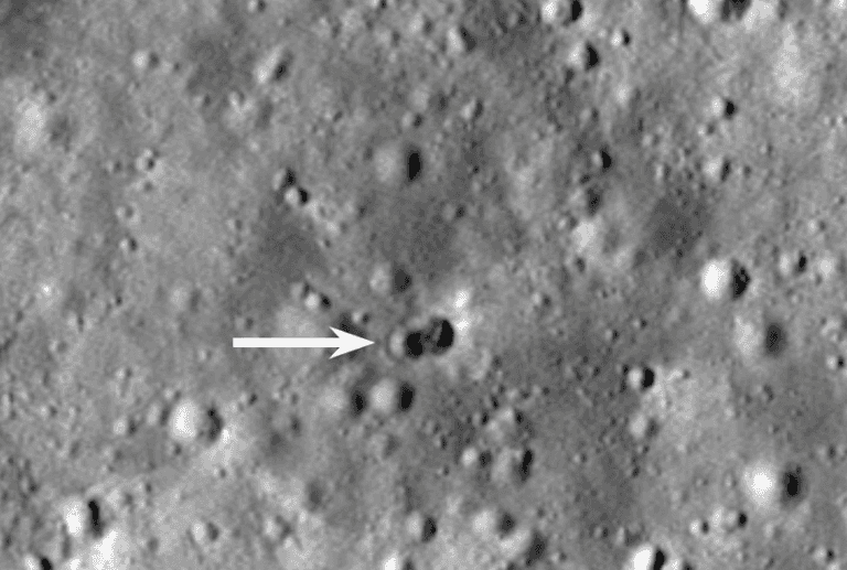 NASA shares images of unidentified spacecraft crashed on Moon NASA shares images of unidentified spacecraft crashed on Moon