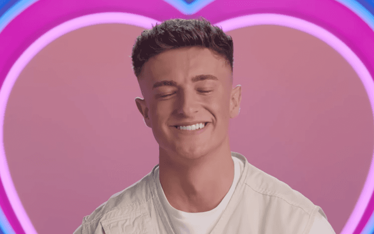 Love Island viewers in hysterics after new contestant thought Elton John was two people Love Island viewers in hysterics after new contestant thought Elton John was two people
