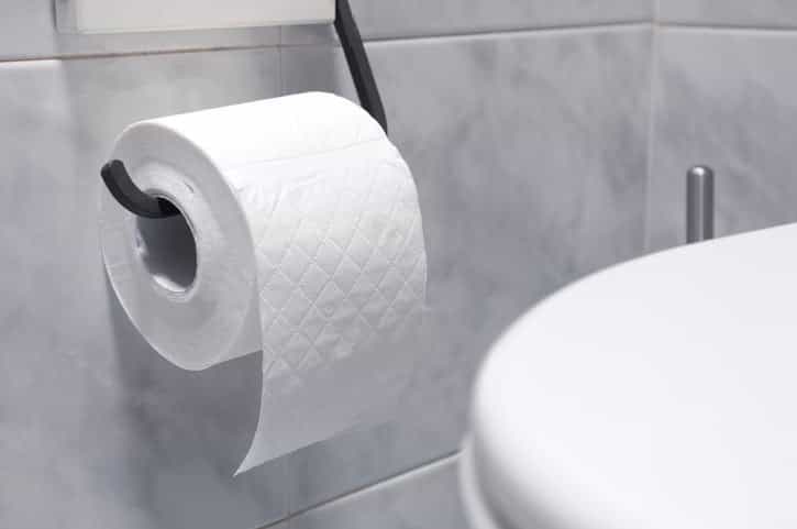 Doctor reveals what it means if you need to poo immediately after eating Doctor reveals what it means if you need to poo immediately after eating