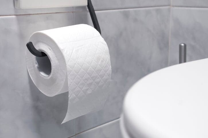 Doctor reveals what it means if you need to poo immediately after eating Doctor reveals what it means if you need to poo immediately after eating