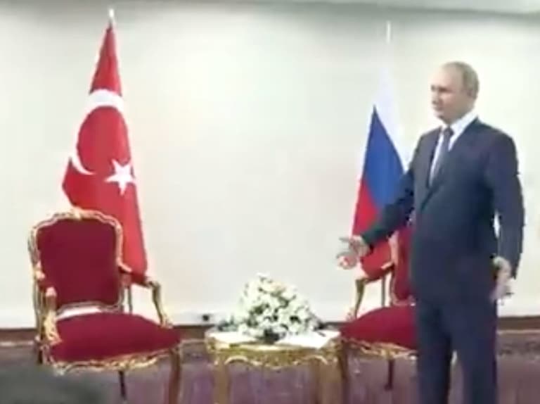 Watch: Erdoğan takes sweet revenge on Putin following 2020 meeting snub in Moscow Watch: Erdoğan takes sweet revenge on Putin following 2020 meeting snub in Moscow