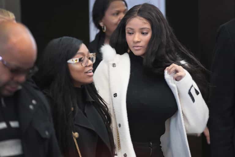 One of R Kelly’s alleged victims says they pair are now engaged and he’s ‘an incredible person’ One of R Kelly’s alleged victims says they pair are now engaged and he’s ‘an incredible person’