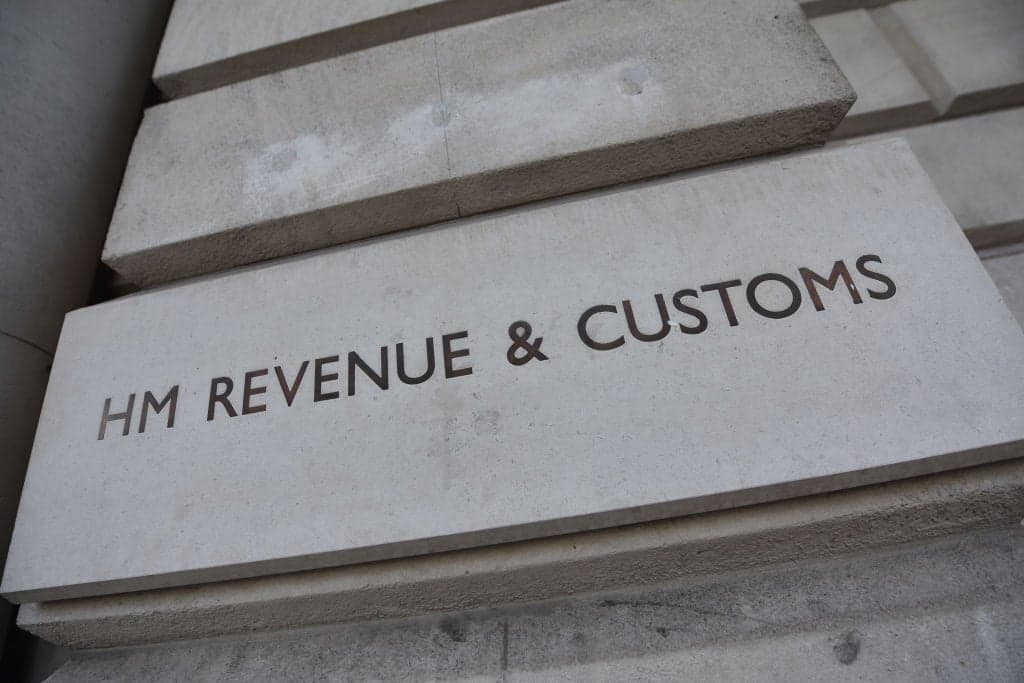Penalties to be issued as one million people miss key government deadline