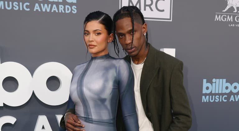 Kylie Jenner has been using her private jet to take 12 minute flights Kylie Jenner has been using her private jet to take 12 minute flights