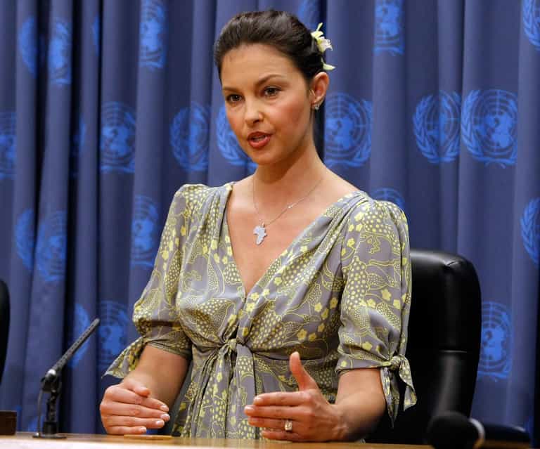 Ashley Judd tracked down her rapist and they ended up ‘in rocking chairs sitting by a creek together’ Ashley Judd tracked down her rapist and they ended up ‘in rocking chairs sitting by a creek together’