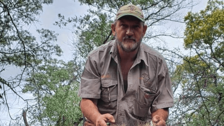 Wildlife trophy hunter who killed lions and elephants gunned down in ‘execution-style’ murder next to car Wildlife trophy hunter who killed lions and elephants gunned down in ‘execution-style’ murder next to car