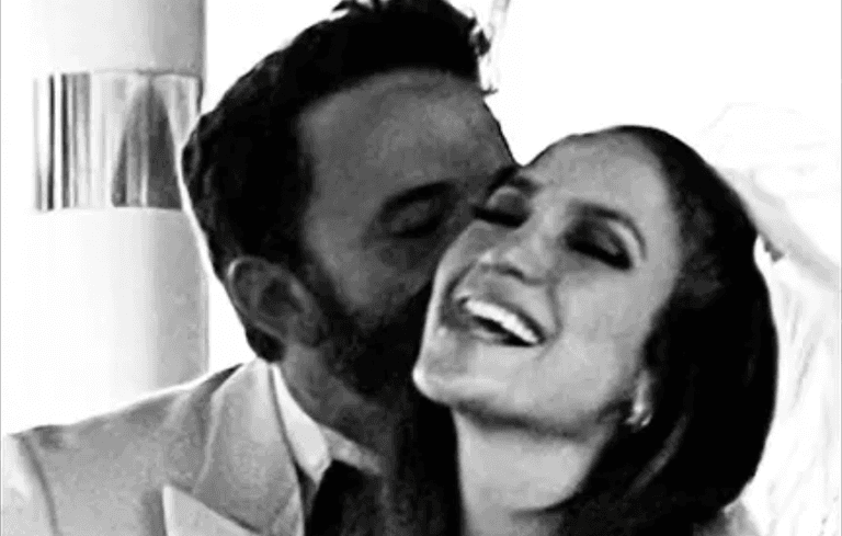 Ben Affleck and Jennifer Lopez finally tie the knot in Las Vegas Ben Affleck and Jennifer Lopez finally tie the knot in Las Vegas