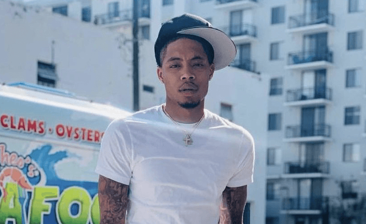Rapper Rollie Bands shot dead in front of home after daring haters to find him Rapper Rollie Bands shot dead in front of home after daring haters to find him