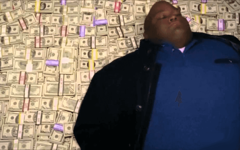 Man accidentally paid 286 times his salary resigns and disappears Man accidentally paid 286 times his salary resigns and disappears