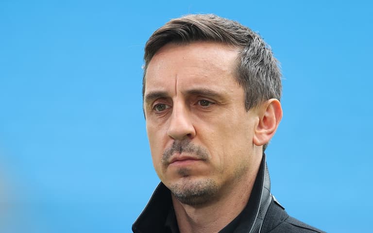 Gary Neville hits out at ‘bullsh*tter’ Rishi Sunak over resignation Gary Neville hits out at ‘bullsh*tter’ Rishi Sunak over resignation