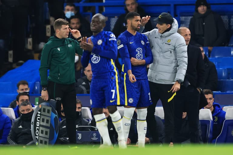 N’Golo Kante and Ruben Loftus-Cheek left out of Chelsea pre-season tour after being denied entry to US N’Golo Kante and Ruben Loftus-Cheek left out of Chelsea pre-season tour after being denied entry to US