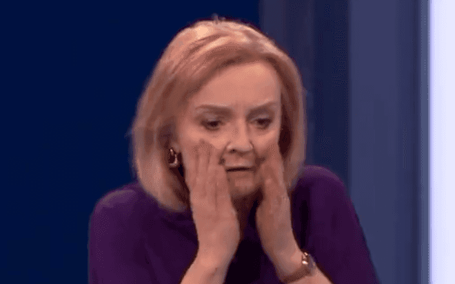 Liz Truss v Rishi Sunak debate interrupted after presenter ‘fainted and collapsed’ Liz Truss v Rishi Sunak debate interrupted after presenter ‘fainted and collapsed’