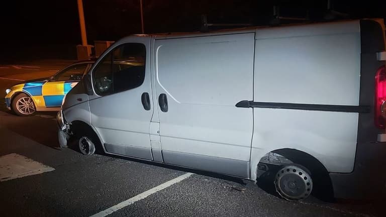 Drunk driver blames covid when caught on motorway with two missing tyres Drunk driver blames covid when caught on motorway with two missing tyres