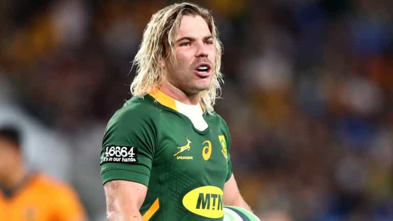 Springboks star Faf de Klerk knocked out after horror collision with All Blacks winger Springboks star Faf de Klerk knocked out after horror collision with All Blacks winger