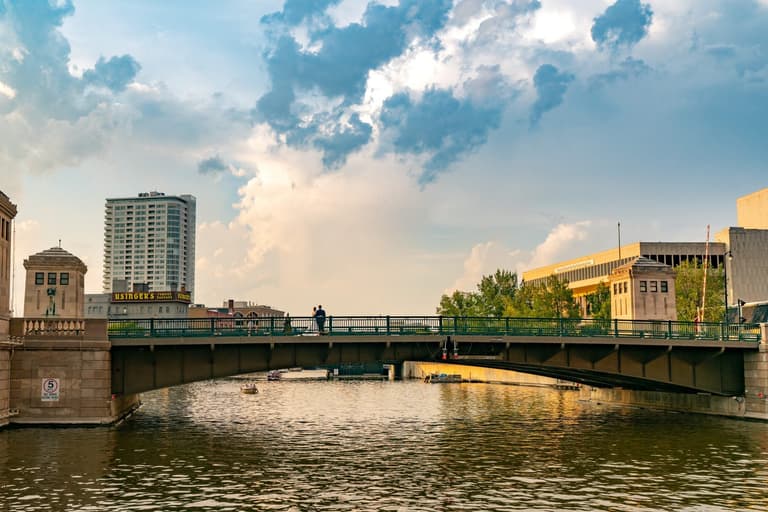 Man plunges to his death after drawbridge opens as he was crossing it Man plunges to his death after drawbridge opens as he was crossing it