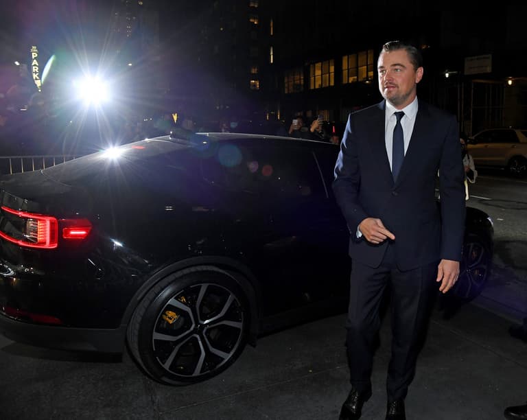 Leonardo DiCaprio splits with 25 year-old girlfriend after ‘5-year romance’ Leonardo DiCaprio splits with 25 year-old girlfriend after ‘5-year romance’