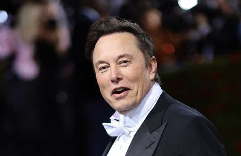Massive piece of Elon Musk’s spacecraft lands on farmer’s property and could make him very rich Massive piece of Elon Musk’s spacecraft lands on farmer’s property and could make him very rich