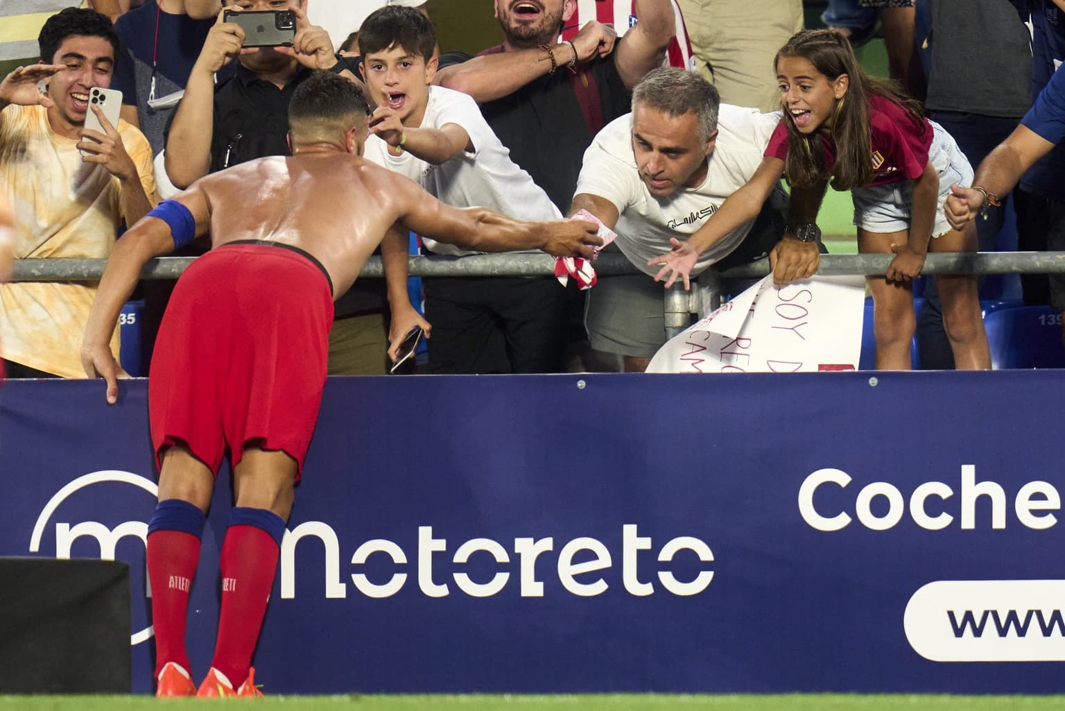 Atletico Madrid players to auction off shirts to fans inside stadium