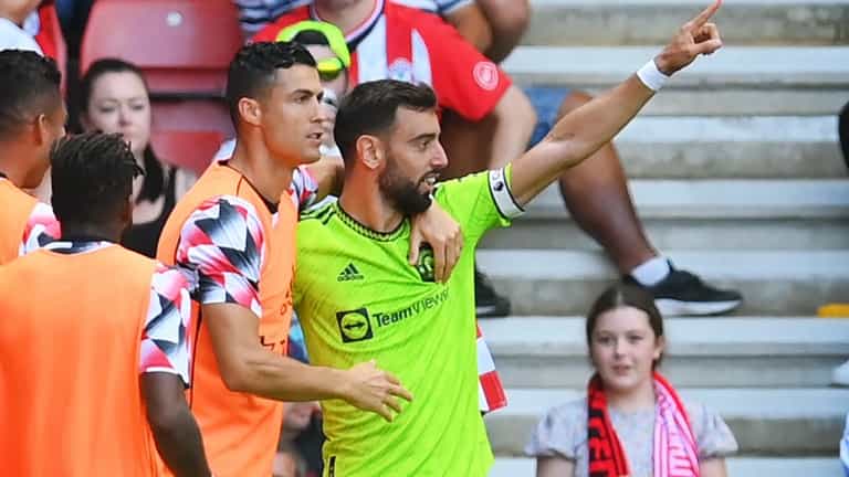 Full Southampton and Man United ratings as Fernandes delivers away win Full Southampton and Man United ratings as Fernandes delivers away win
