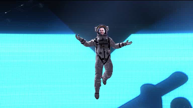 Johnny Depp makes surprise cameo appearance as ‘moonman’ at MTV VMAs Johnny Depp makes surprise cameo appearance as ‘moonman’ at MTV VMAs
