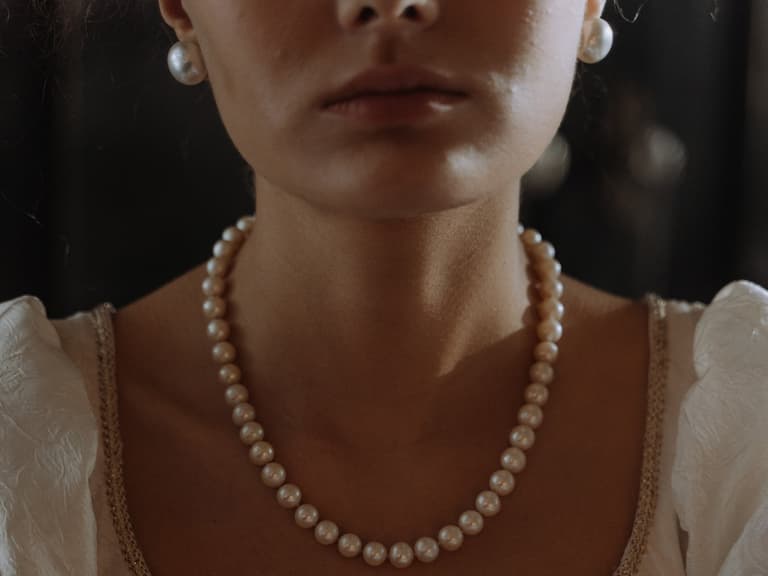 People are getting jewellery made from their partner’s semen People are getting jewellery made from their partner’s semen
