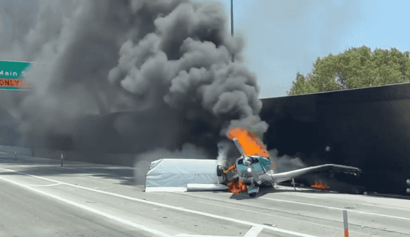 Unbelievable moment plane crash lands on California highway before bursting into flames Unbelievable moment plane crash lands on California highway before bursting into flames