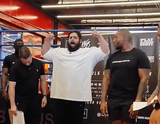 Iranian Hulk deletes every ‘photoshopped’ picture after embarrassing boxing fight Iranian Hulk deletes every ‘photoshopped’ picture after embarrassing boxing fight