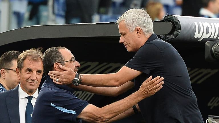 Maurizio Sarri explains ‘big f***ing difference’ between himself and Jose Mourinho Maurizio Sarri explains ‘big f***ing difference’ between himself and Jose Mourinho